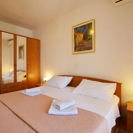 Sleek And Serene Flat And *