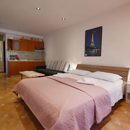 Sleek And Serene Flat And *