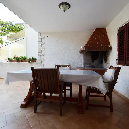 Sleek And Serene Flat And Casa de hóspedes Rovinj